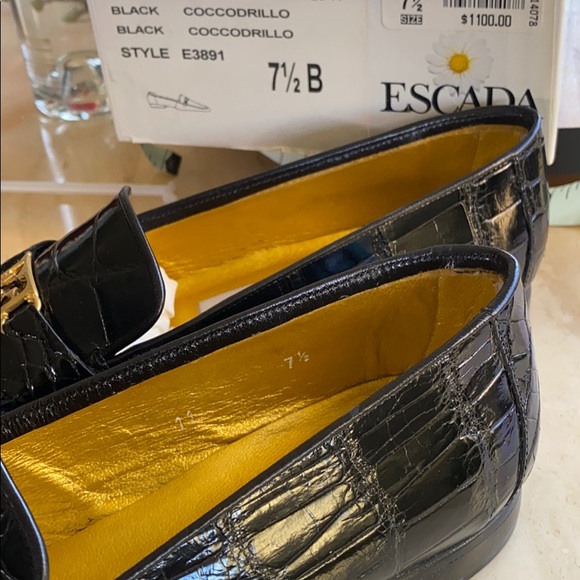 ESCADA black “cocodrillo” embossd leather loafers - Picture 3 of 13